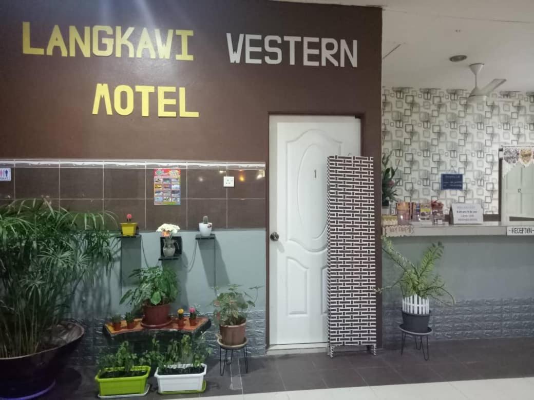 Langkawi Western Motel Пантай-Ченанг Екстер'єр фото